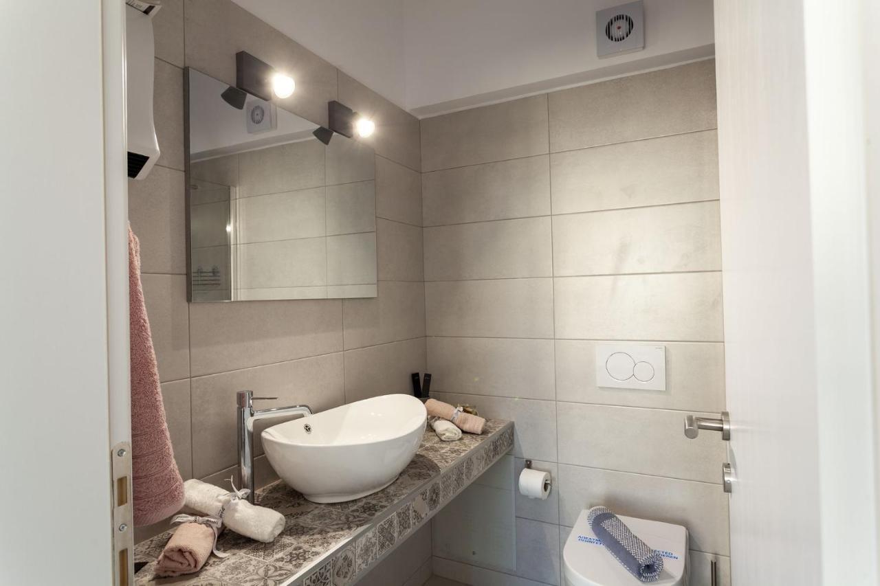 Apartmán Fedias Luxury Flat Psyrri Square Atény Exteriér fotografie
